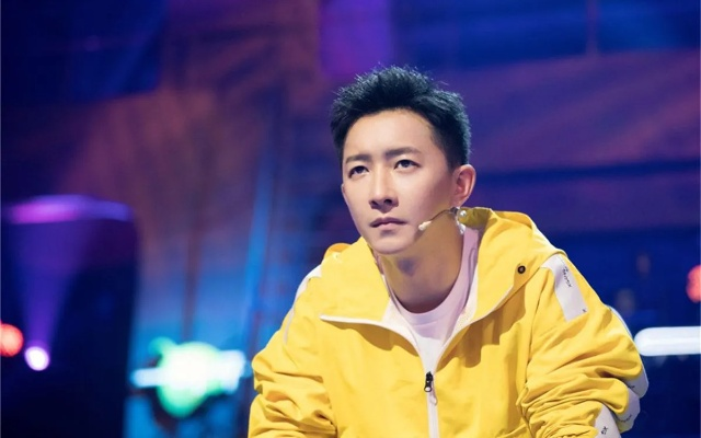 韩庚撒贝宁电脑视频曝光！两人狂欢舞蹈秀惊艳全场，粉丝疯狂刷屏！